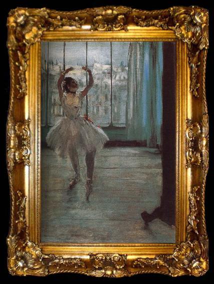 framed  Edgar Degas Dance doing pose, ta009-2